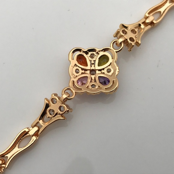 Women Bracelet Fancy Gold Tone Cuff Metal Bracelet - Picture 8 of 8